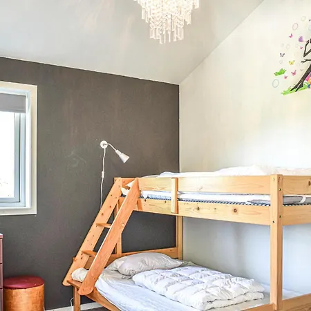 Vakantiehuis 5 Bedroom Awesome In Etne